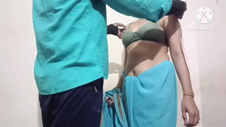 Meena aur James: Juruelektrik itu melakukan hubungan seks dengan Meena semasa membaiki kipas.