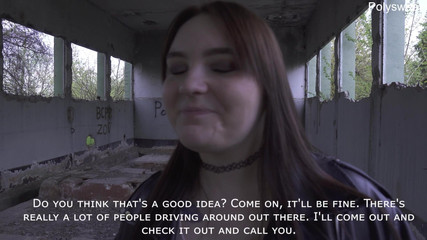 Polly Sweet: Russischer blowjob auf einer verlassenen Baustelle