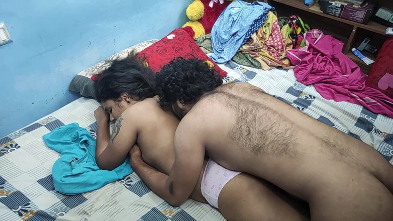 Vaishnavysharunraj: Penyingkiran malam dan percintaan panas dengan akhbar buah dada