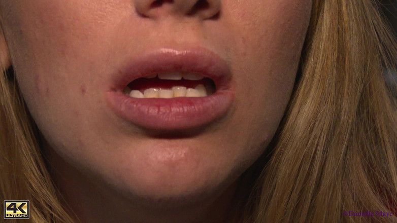 Danielle Maye: Orgasmi in bocca
