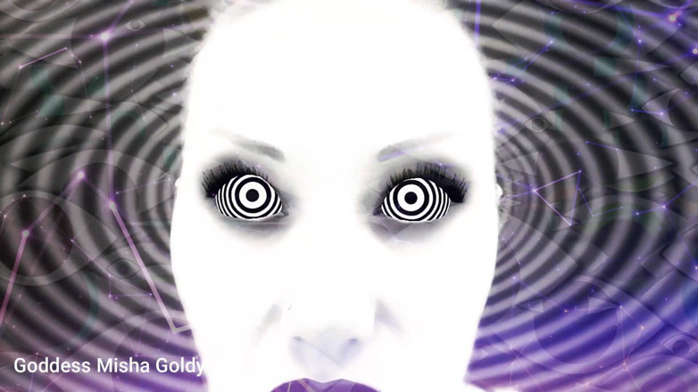 Goddess Misha Goldy: Ge upp din manlighet till Mig! Du har ingen kuk...