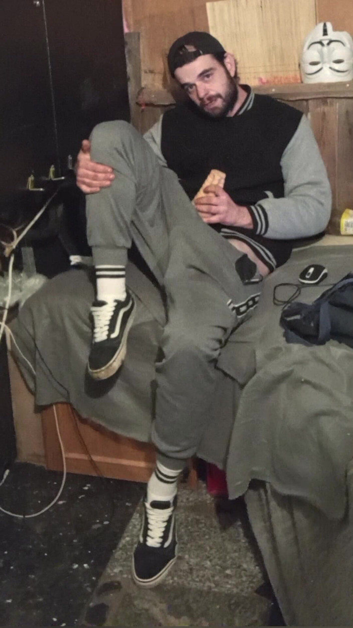 jerkofflover: cumshot på den plats där jag går för att onanera...