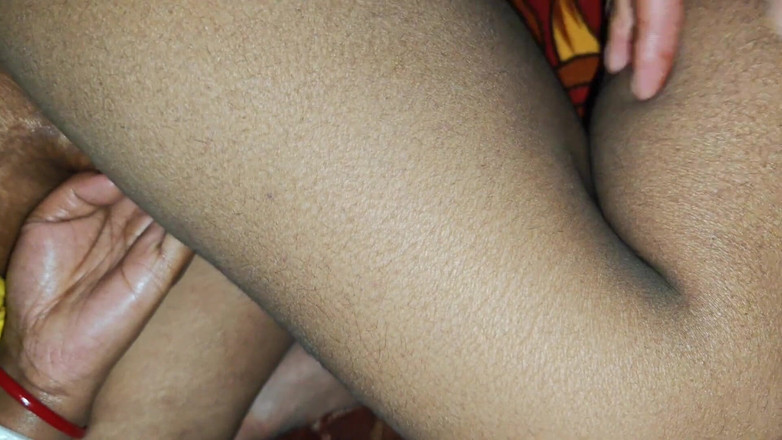 Darling sema: Горячая деревенская ферма дези СЕ Никла Sabzi Ab Ja Kar Kuch Kaam Mein Laga, киска Ki Хухууши