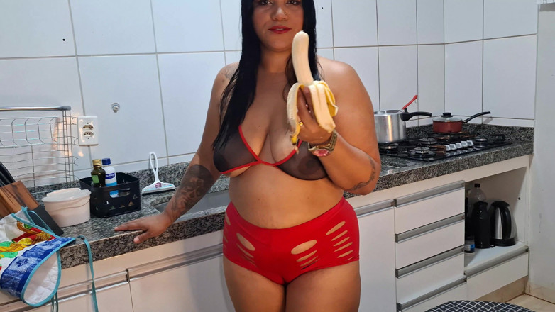 Casal Mattos: 니콜리 마토스 이야기: 그녀는 가족의 노인을 놀리며 믿는 친구와 셋이서 관계를 맺었다