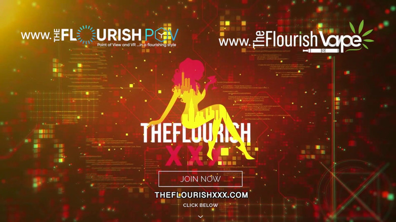 The Flourish XXX: Масажний стіл, ремінець на лесбійському сексі