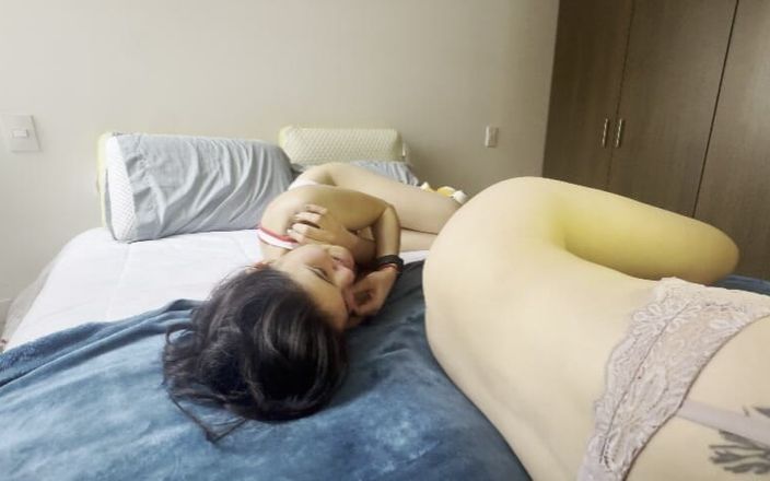 scarlettandc: Cítím plyn své přítelkyně a vzrušuje mě to k orgasmu.