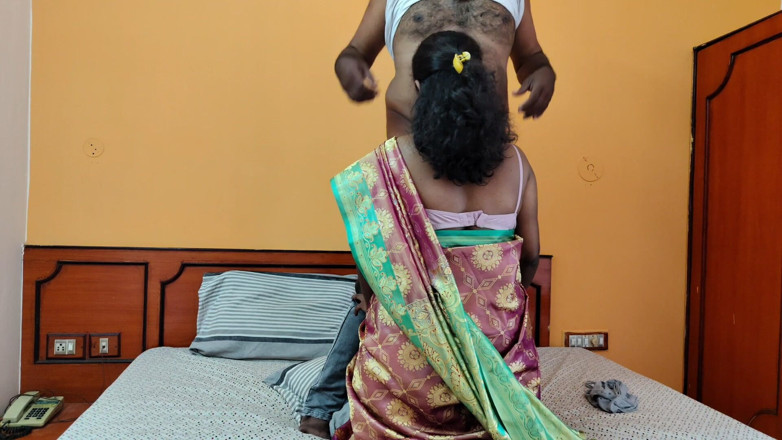 Inba: Beautiful Housewife
