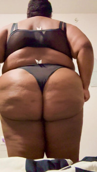 뚱뚱한 후장 따먹기 내 통통한 육덕녀 Wedgie 예배 애널