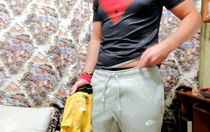 Akrosss: I Love Jerking off Over My Underwear