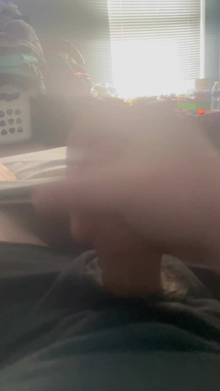 Alpha Starfox Solo: Любительський гетеросексуал дрочить, поки жирний товстий член не дає величезний камшот