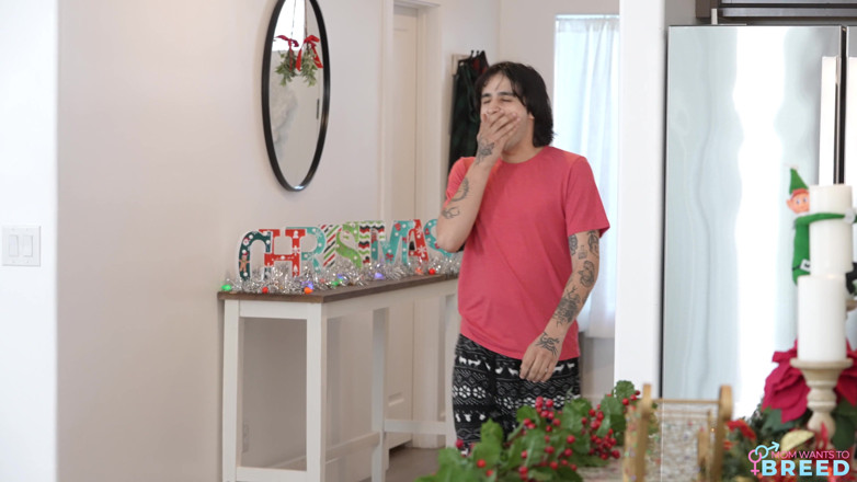 MomWantsToBreed: Ibu tiri Menggunakan Krismas Percuma - S5 E10