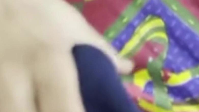 YourDickSucker: Schattige Indische meisjes tonen haar naakte lichaam