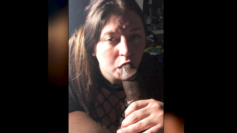 TrotzillaTheGod: 흑인 자지를 빠는 핫한 비