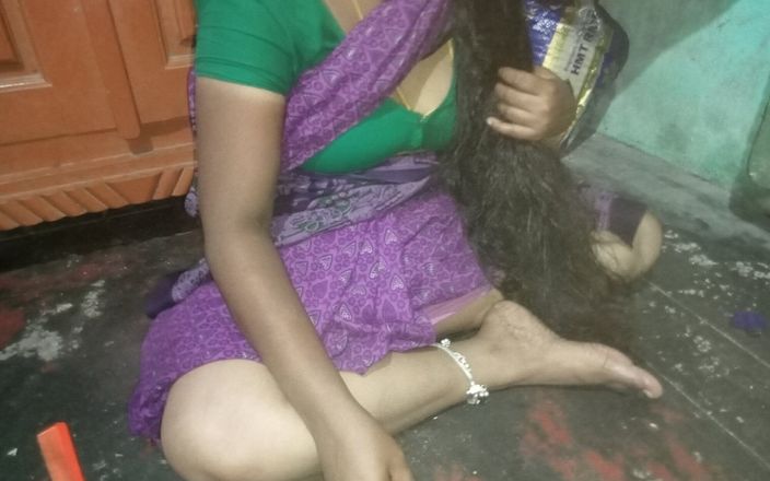 Priyanka priya: Tatie tamoule en train de pisser ses seins