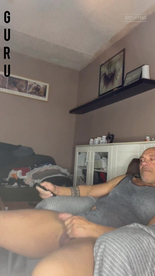 Mr. Guru: Розмова після. Г-н гуру культурист вдома