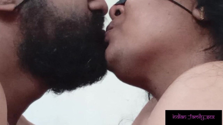 Indian IFS: Мачуха цілує пасинка