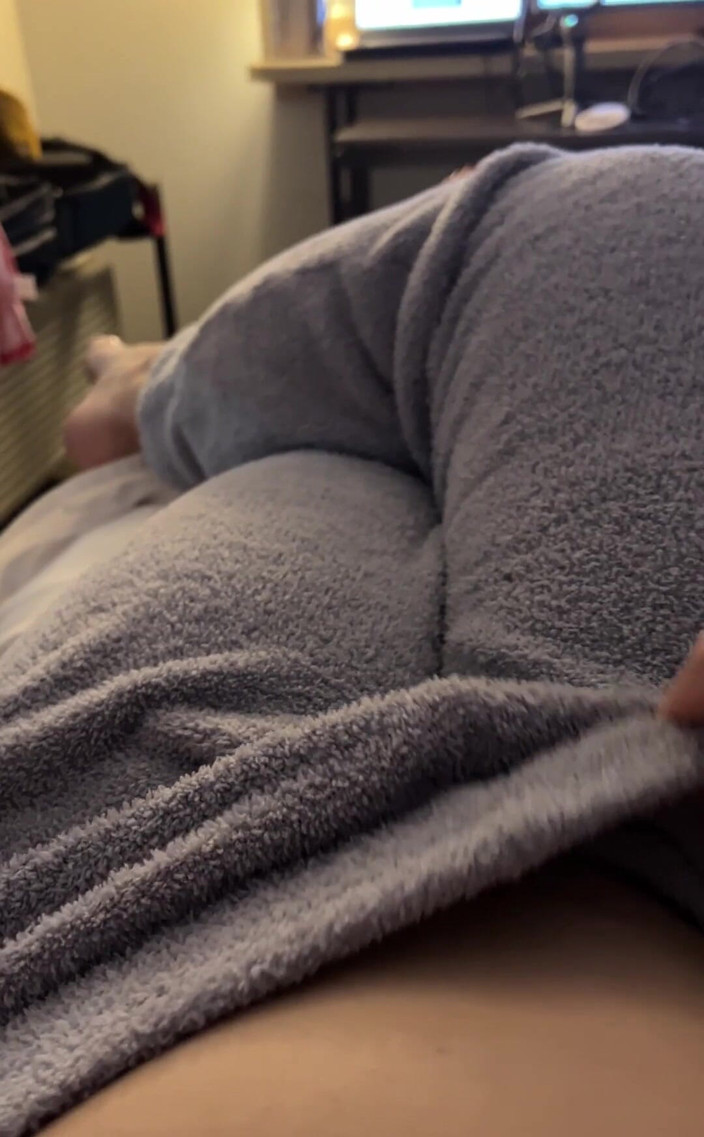 Avril Showers: I Just Had the Hottest Skype Session with My Favourite...