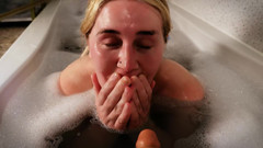 JessieHH: 목욕하는 Jessie