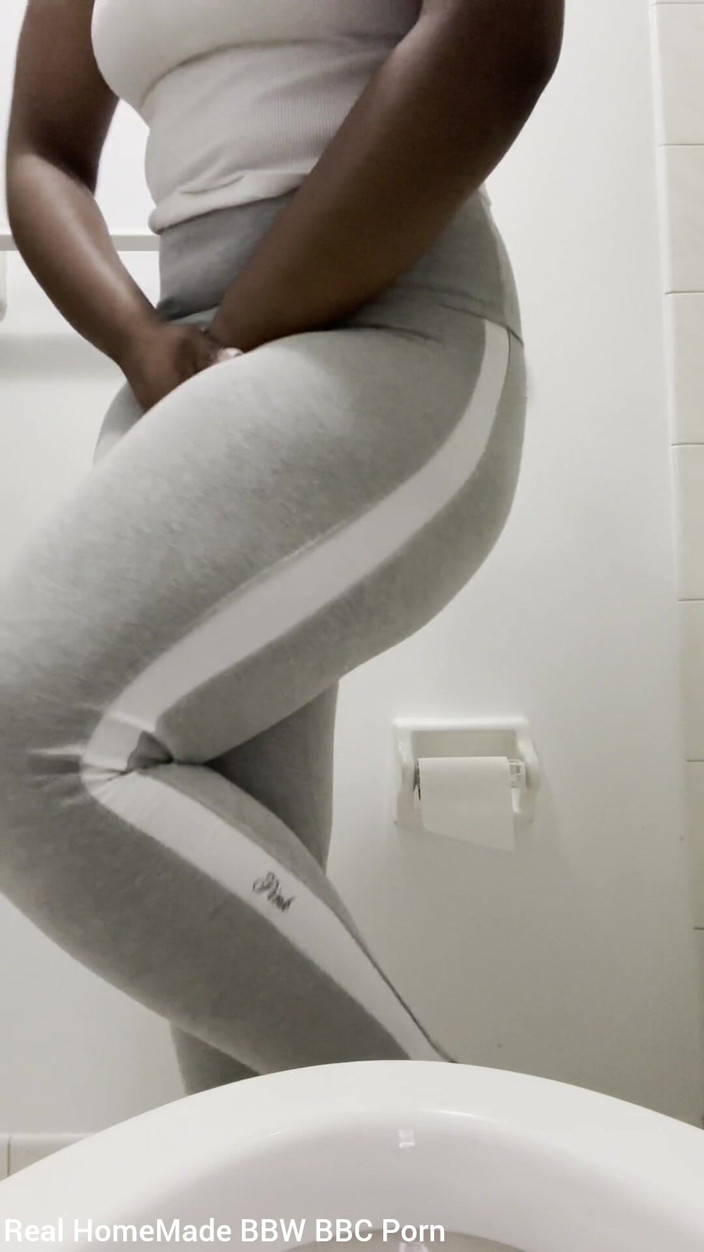 Super sexy ebony cuties: Sikanie My Self Wear Szare legginsy