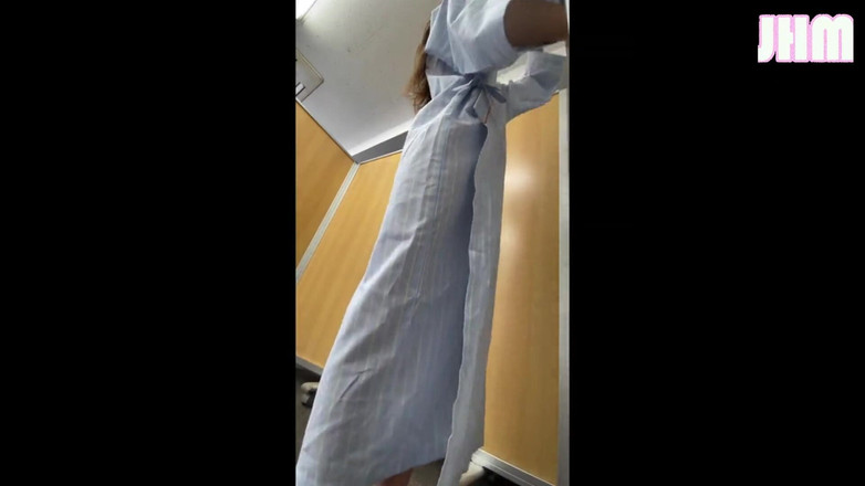 Japanese Hentai Matings: 乳房診察の女10人が、検診を秘密の欲望に変える。- J