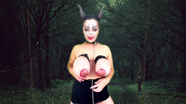 VeeVee Vixen: Малефисента с вымя