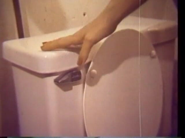 Vintage Usa: Cewek seksi rambut pirang dengan toket besar lagi asik ngentot...
