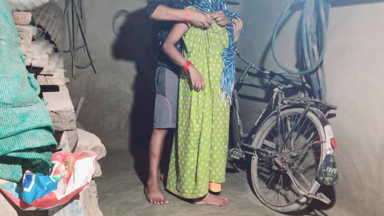 Trilokinath: Indische schöne tante vom stiefbruder gefickt
