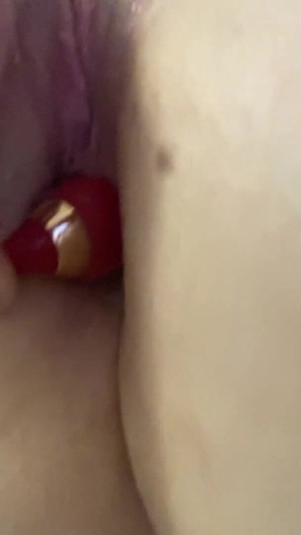 Babygurl: Toys put in ass