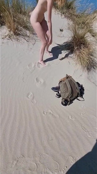 Junge Teen Schlampe Public Am Strand Doggy Gefickt!
