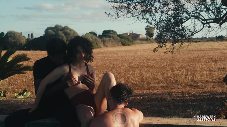 HardWerk: Gangbang sesi dengan Tula Vida