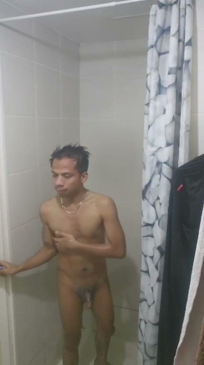 Fleshlab studios: Pinoy Twink Trở Nên Mạnh Bạo Dưới Vòi Hoa Sen