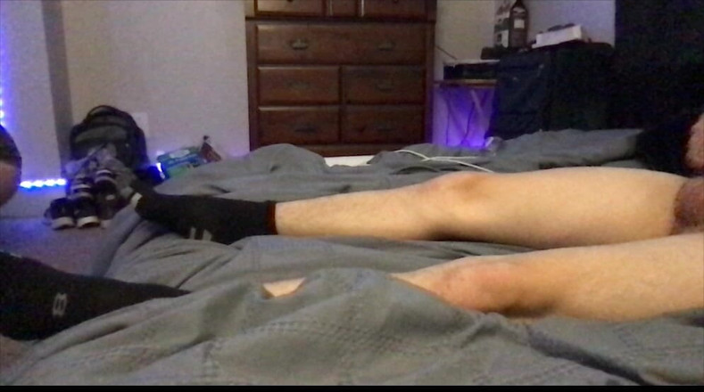 DJolly: Un mec bi baise un hétéro pour sa première fois !