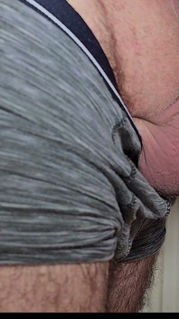 Wanita, perempuan jalang merintih dan memancut mani dengan blowjob melampaunya