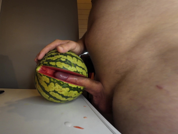 69KinkyCouple: My Way of Beeing a Vegan. Fucking a Watermelon