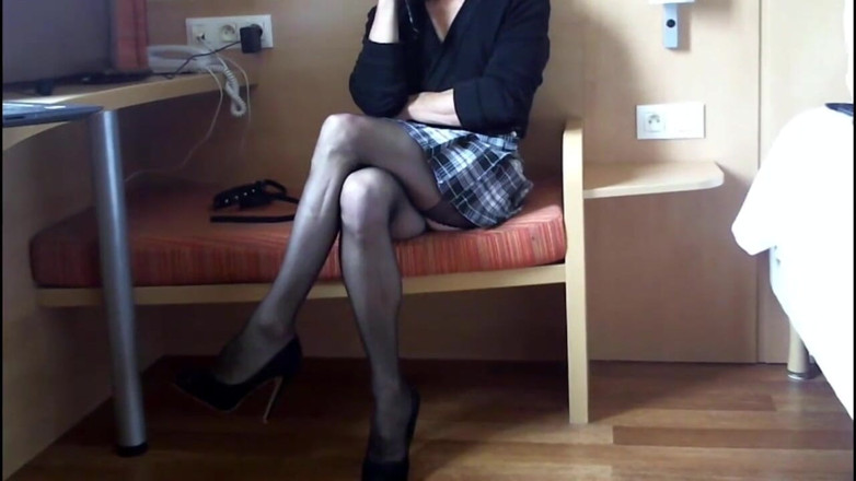 Faustine: Travesti Faustine erkek arkadaşıyla konuşuyor.
