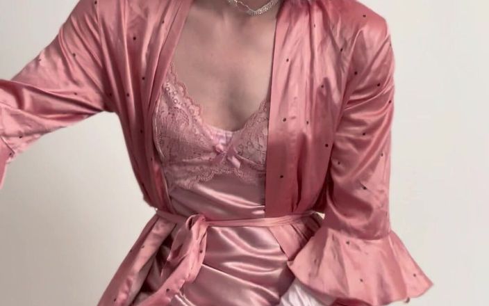 Jessica silk: Jess Silk călărește vibratorul