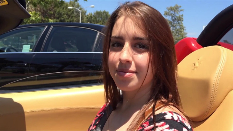 Perv Milfs n Teens: Les gros seins de Lanie Morgan se font baiser rapidement...