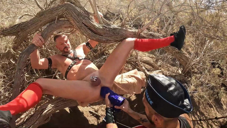 Latino4cumsluts: Fisting e dildo nel suo buco spalanca