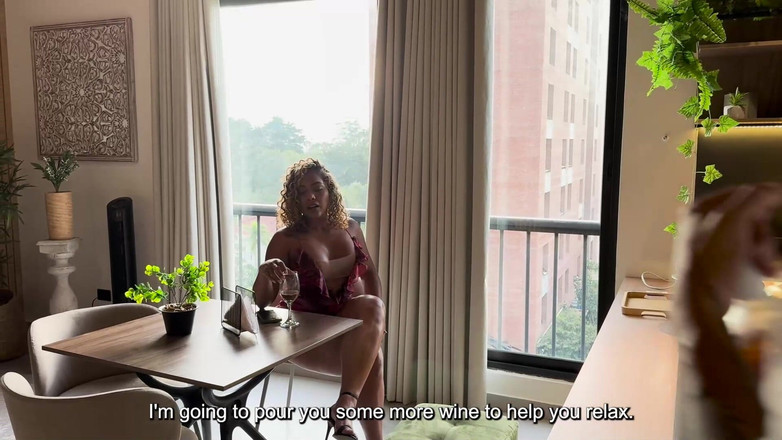 Carla Morelli: Фигуристая горячая чернокожая милфа посадили на ее свидание и трахнули шеф-повара большой член для Confort - Carla Morelli