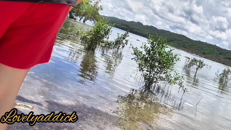 Lovelyaddik: Playa desnuda en Filipinas pero no estoy desnuda heheh
