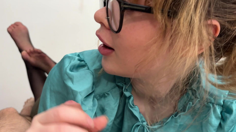 Spacenintenda: 导师诱人的奖励：手交口交挠痒痒和射液