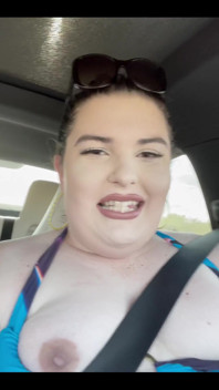 Suns Out= Tits Out!!