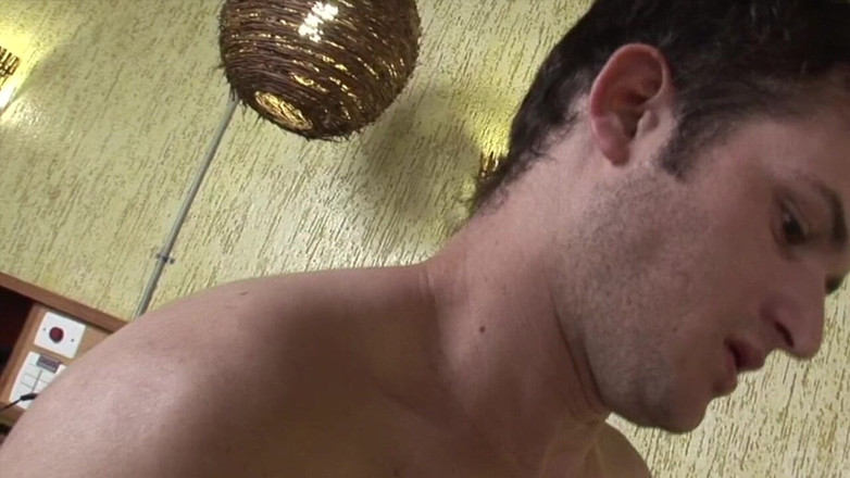Bareback porn with straight boy: ウイン・ガイとの初めての体験、