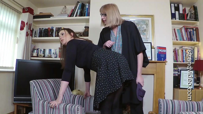 Sarah Stern: Miss Fox aur the Head