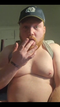 Un montaggio di clip che un dom molto sexy voleva che prendessi per loro