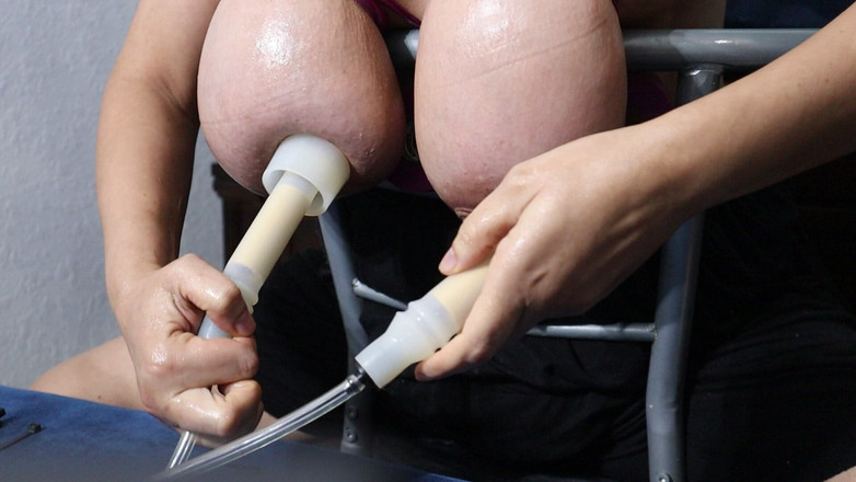 VeeVee Vixen: MILF prsa dojení tvrdě