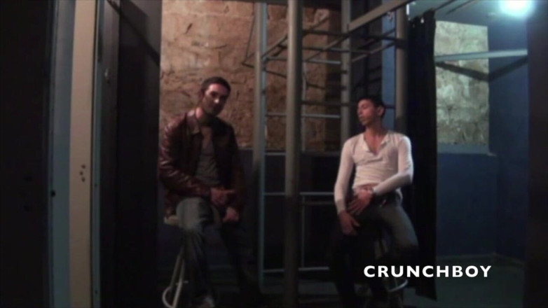 Crunch Boy: Emilio ošukaná hetero latinoamerickou zvědavou venku