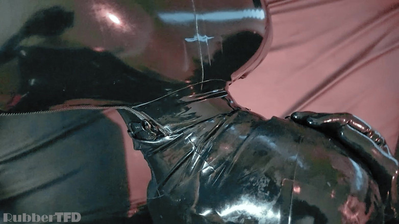 RubberTFD: Devious Retour