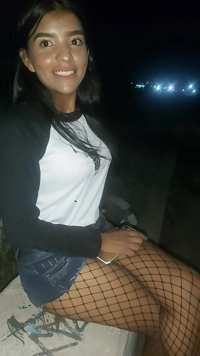 Angelhotmex: 19letá neznámá žena - Angelhotmex