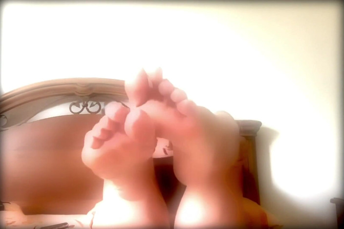 Bergami Melissa: Lamer el bucle de mis pies